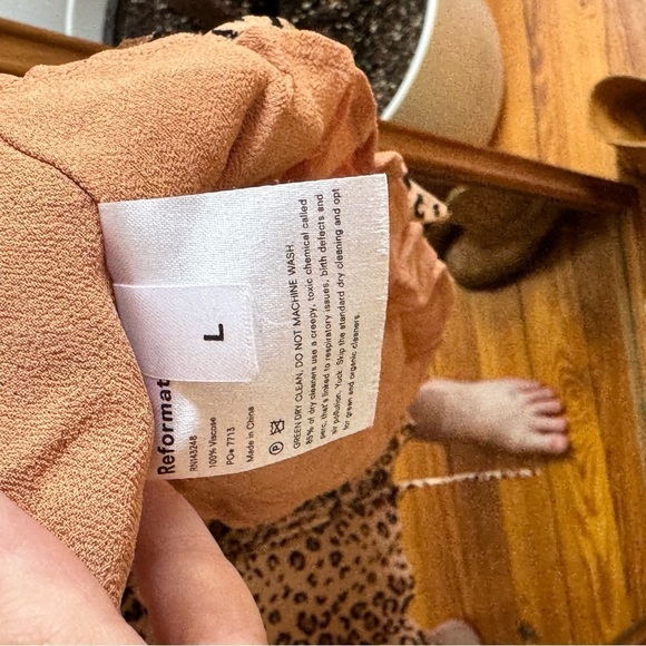 Reformation anchorage feline leopard wrap dress size Large - Picture 6 of 7